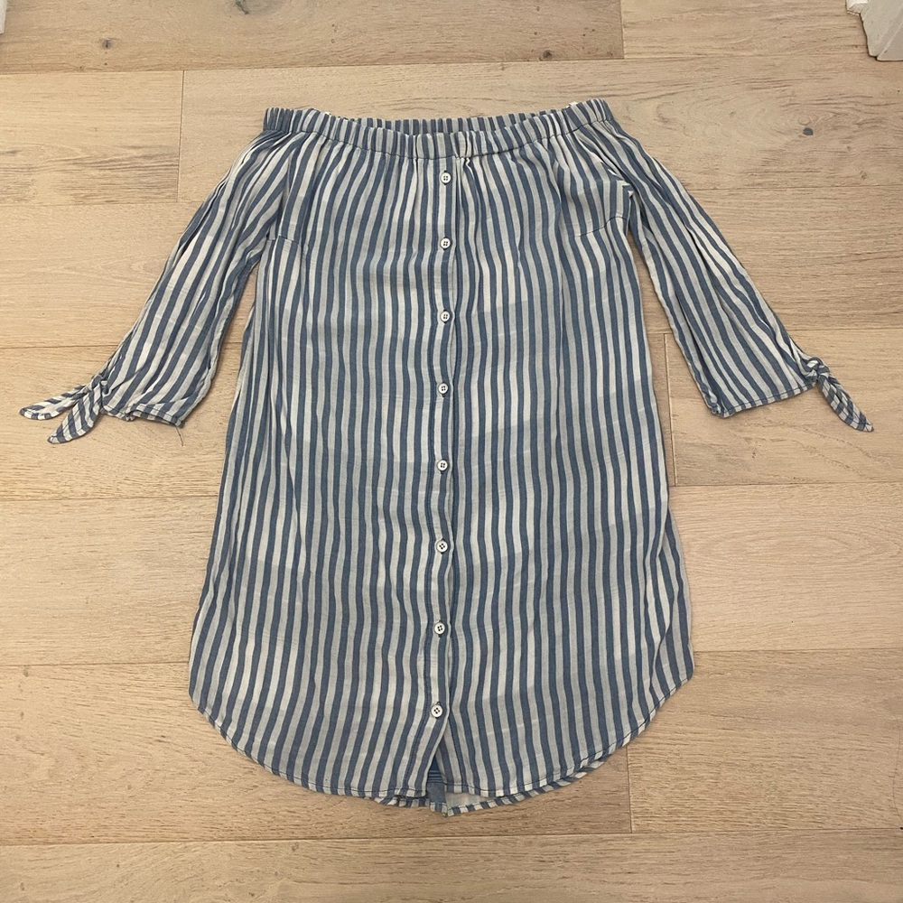 Cloth & Stone Striped Off-Shoulder Button-Down Top Size XS Blue and White